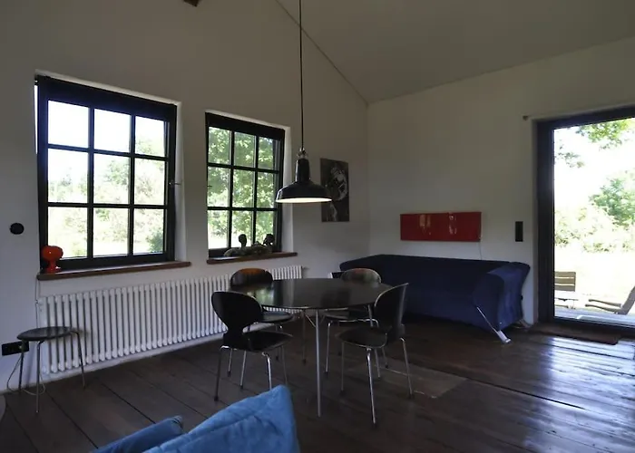 Romantisches Am Waldesrand Mit Gartensauna 아파트