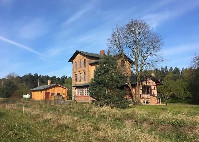 아파트 Romantisches Am Waldesrand Mit Gartensauna