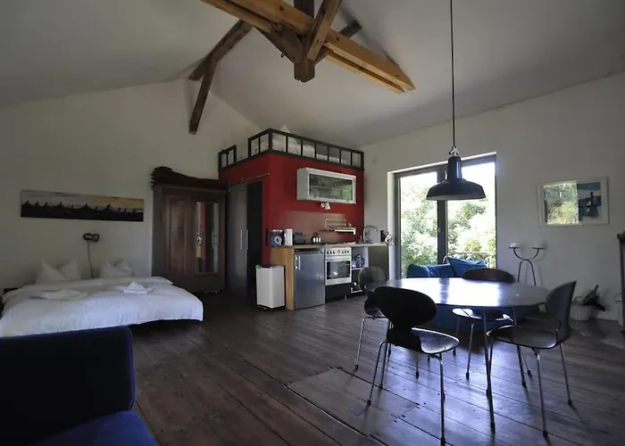 Romantisches Am Waldesrand Mit Gartensauna * Schwarz (Mecklenburgische Seenplatte)