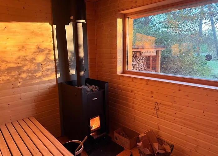 아파트 Romantisches Am Waldesrand Mit Gartensauna *